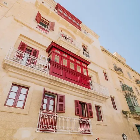 Apartment Palazzo Stella First Floor By Vallettastay