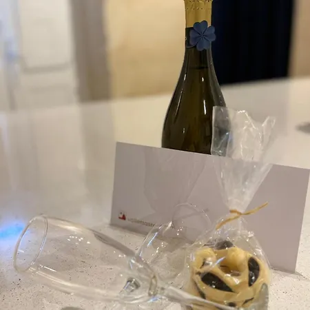 Apartment Palazzo Stella First Floor By Vallettastay *