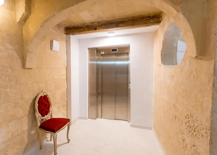 Palazzo Stella First Floor By Vallettastay * La Valeta